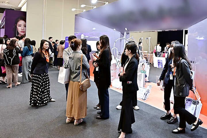 AMWC Asia Networking