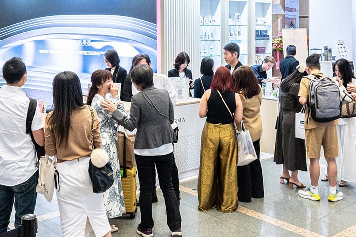 AMWC Asia TDAC - Exhibit